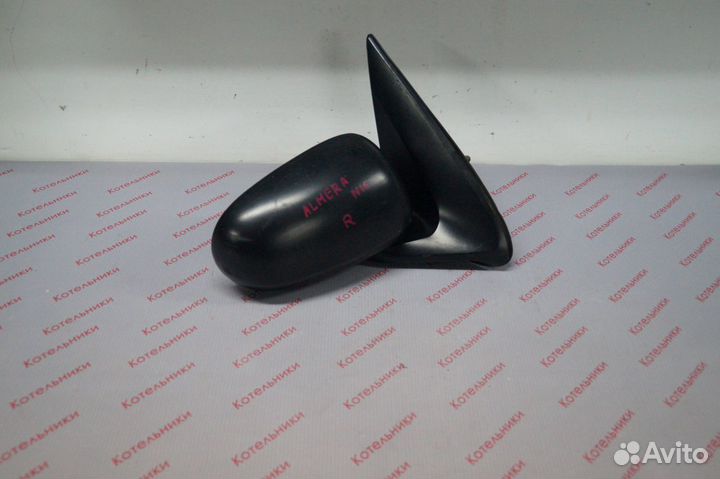 Nissan 96301-BN100 Зеркало правое механическое