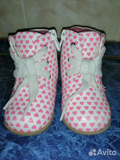 Ботинки на девочку