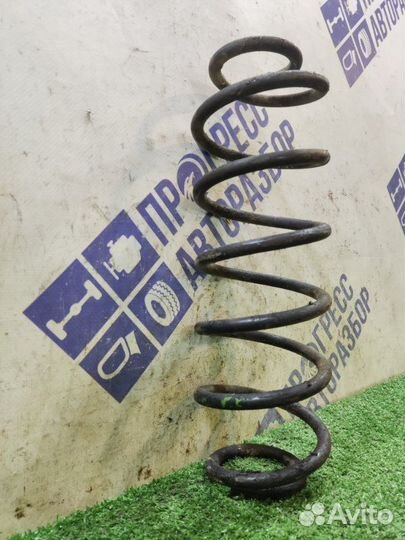 Пружина подвески задняя правая Ford Fusion хэтчбек