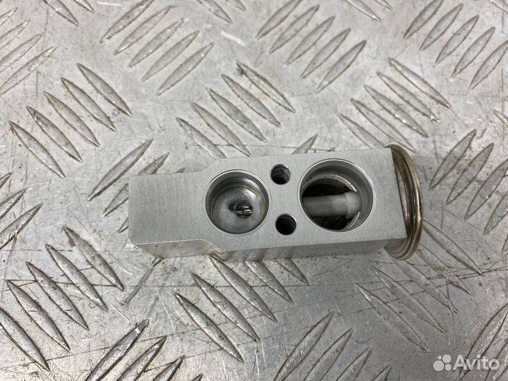 Б/У клапан кондиционера Honda Accord 8 CP1 K24Z