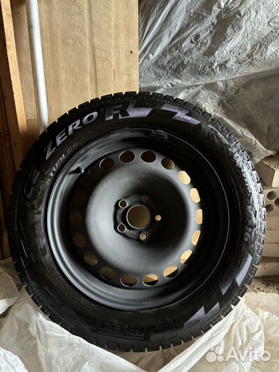 Pirelli Ice Zero FR 2.25/4.5 R4 19B