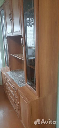 Шкаф сервант для посуды