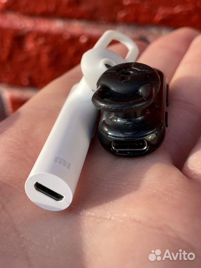 Гарнитуры Sony MBH22 и Xiaomi Headset Youth