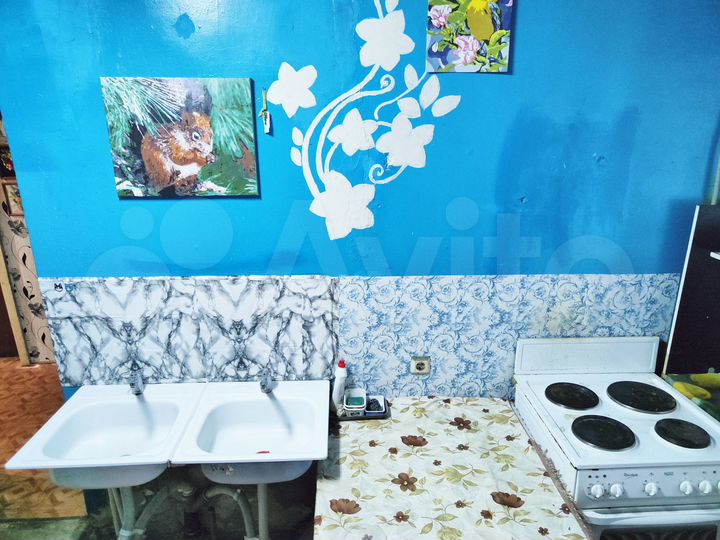 Комната 13 м² в 8-к., 2/9 эт.