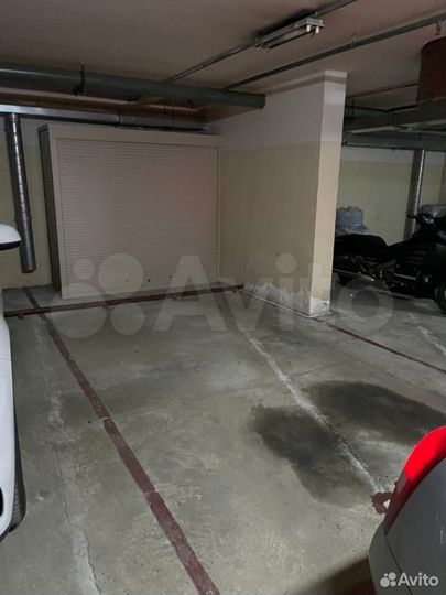 Машиноместо, 14 м²