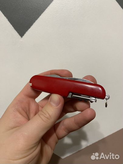 Швейцарский пирочинный нож