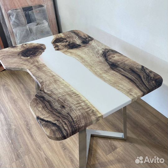 Компьютерный стол 'Status Gender'