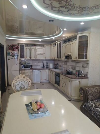 3-к. квартира, 110 м², 12/18 эт.