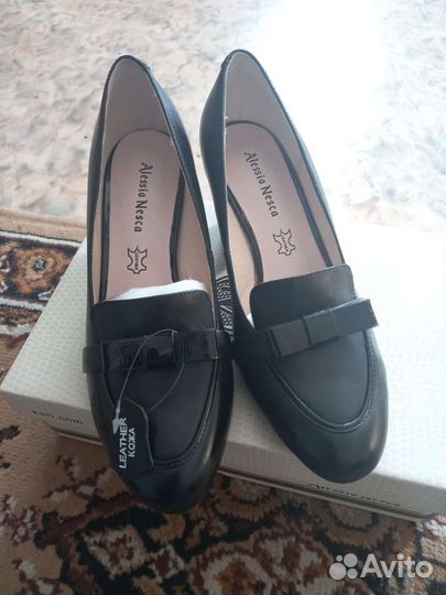 Туфли женские 37 размер натуральная кожа новые