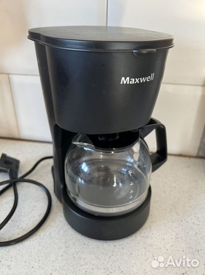Капельная кофеварка Maxwell MW-1657BK