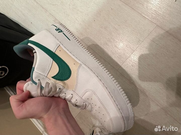 Мужские кроссовки Nike Air Force 1 '07 LV8 EMB (DM