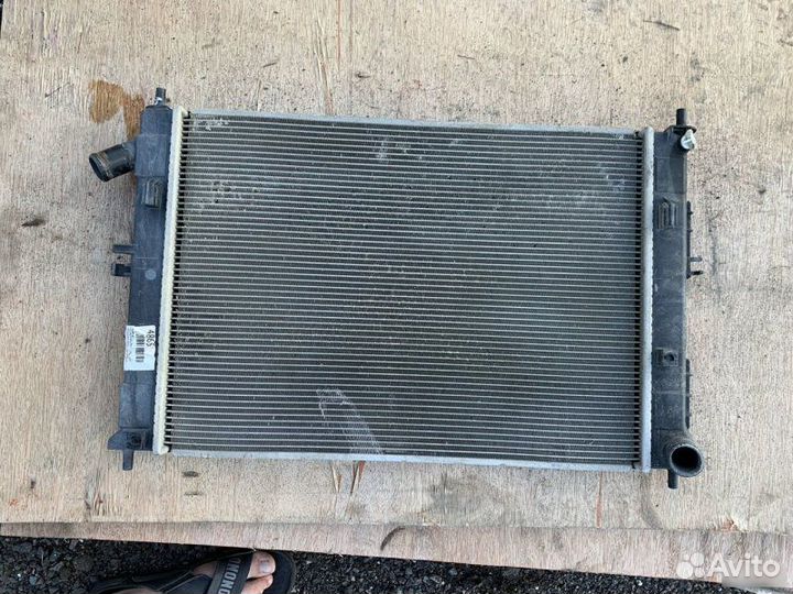 Радиатор охлаждения Hyundai Elantra 5 MD
