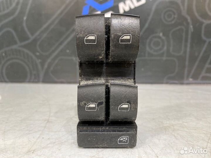 Блок кнопок Audi A4 B6 ASN 2004