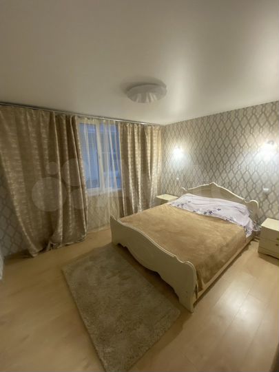 3-к. квартира, 70 м², 1/2 эт.