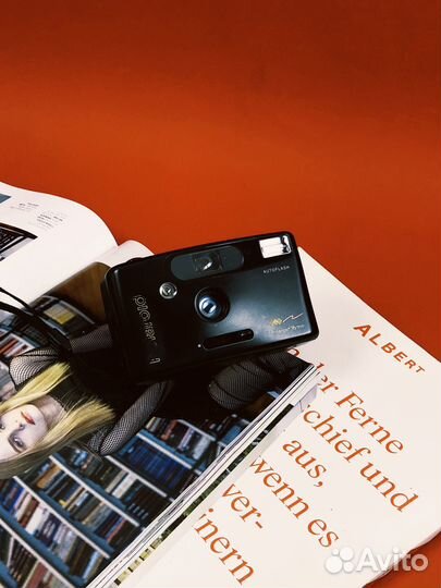 Пленочный фотоаппарат Polaroid 35mm