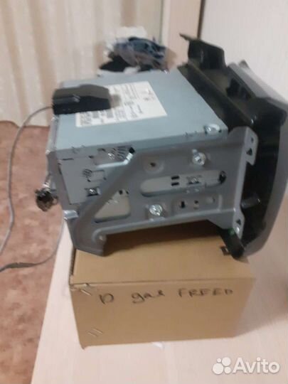 Продам оригинальную магнитолу на honda фрид