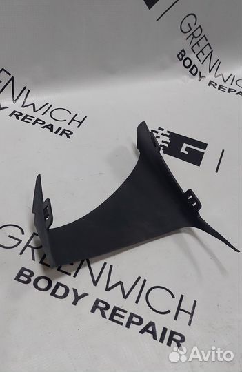 Накладка переднего бампера правая Mercedes-Benz