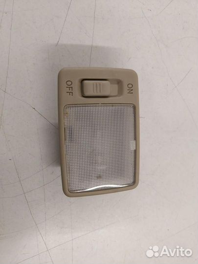 Фонарь салона (плафон) передний верхний Toyota 2