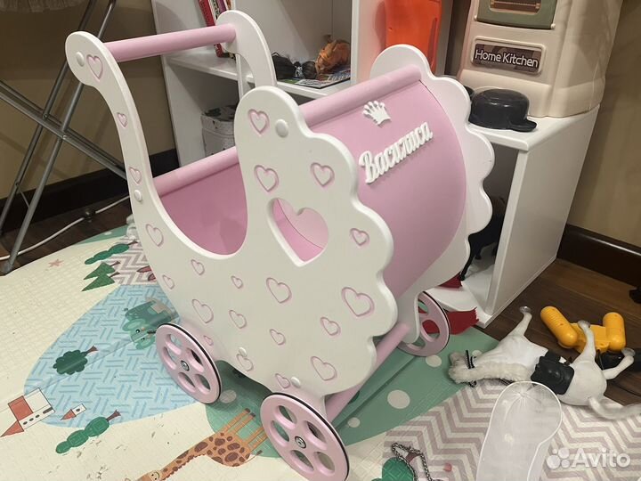 Коляска из дерева