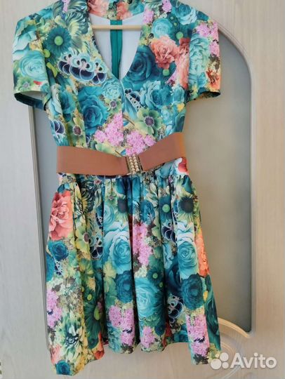Коктейльное платье Италия 44 р