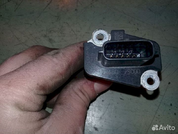 Датчик расхода воздуха 226807S000 Infiniti Renault