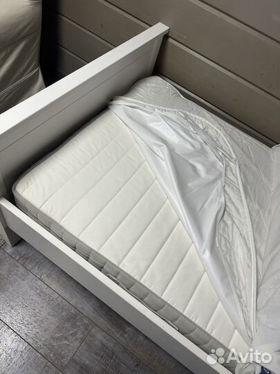 Кровать IKEA hemnes