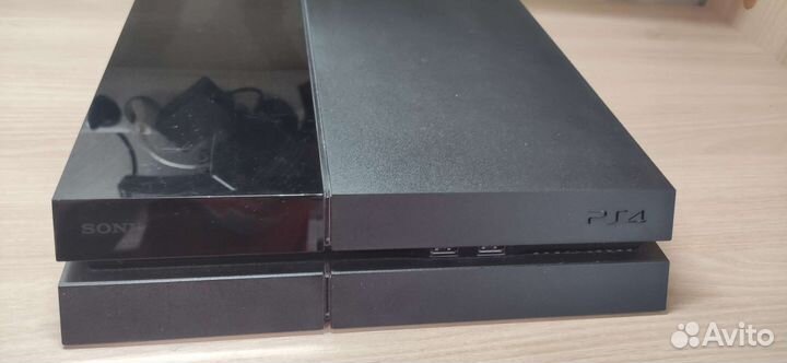 Sony playstation 4 fat Model CUH 1108A