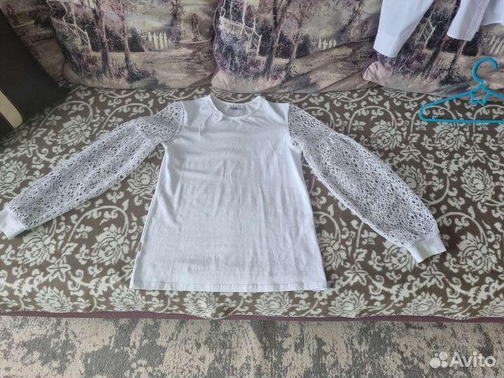 Блузка белая
