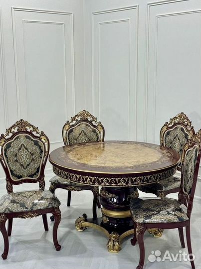 Столы и стулья. Комплект