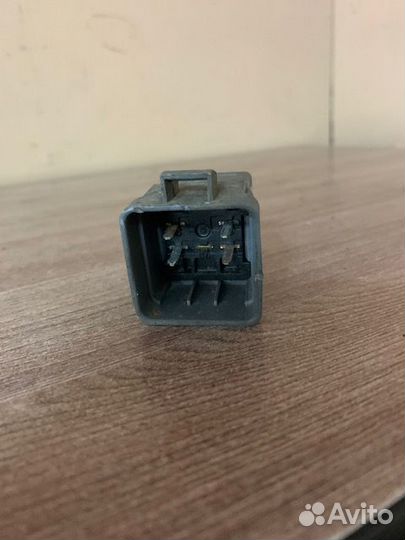 Реле Mazda 626 GF KC29