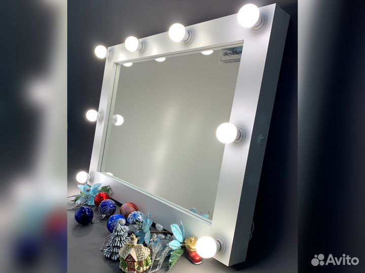 Гримерное зеркало с подсветкой