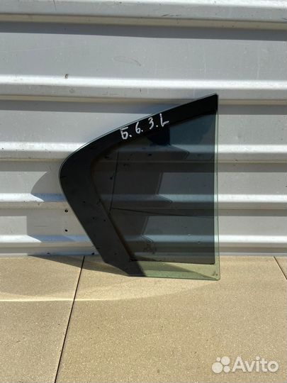 Стекло треугольник заднее левое Volkswagen Passat