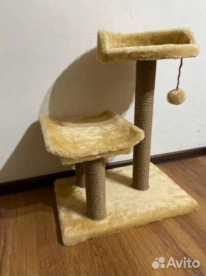 Двойная когтеточка с лежанками для котиков
