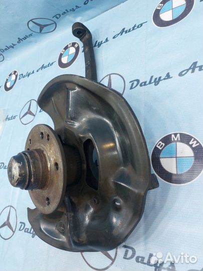 Кулак поворотный передний левый Mercedes-Benz