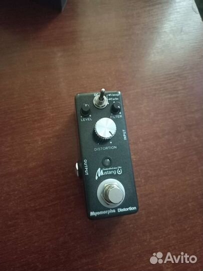 Гитарная педаль Distortion Mustang