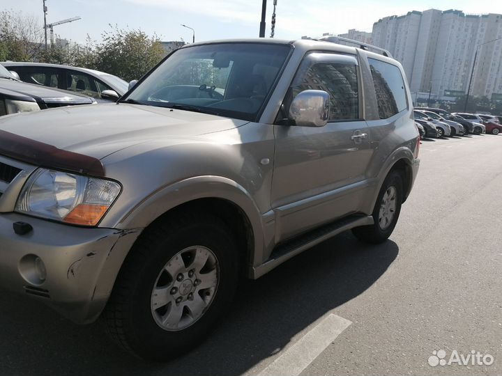 Mitsubishi Pajero 3.5 AT, 2003, 430 000 км