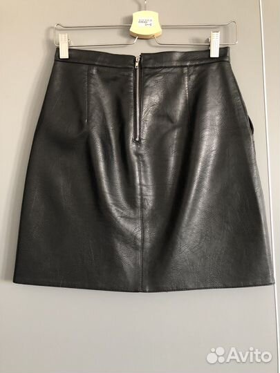 Кожаная юбка мини