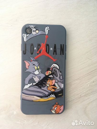 Телефон iPhone se 2020