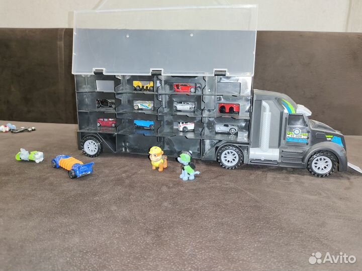 Машинки и киндер