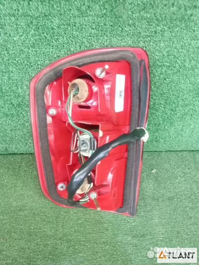 Фонарь задний правый toyota RAV4