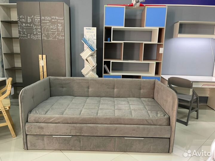 Детская подростковая мягкая кровать