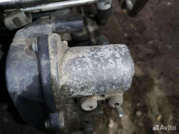 Регулятор впускного коллектора Audi A6 C6 2.0L BPJ