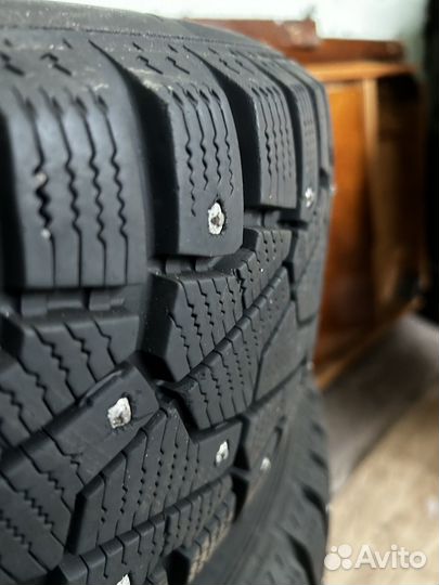 Pirelli Ice Zero 195/60 R15