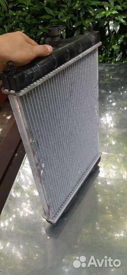 Радиатор охлаждения на nissan NS 0001-99