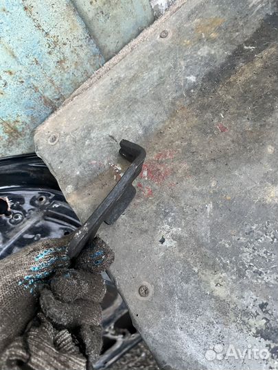 Натяжитель Ремня Генератора Kia Spectra,Rio 1