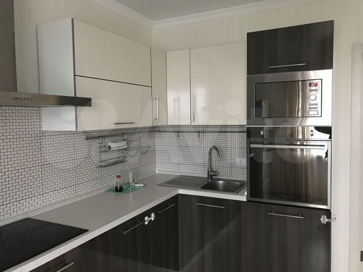 2-к. квартира, 75 м², 9/9 эт.