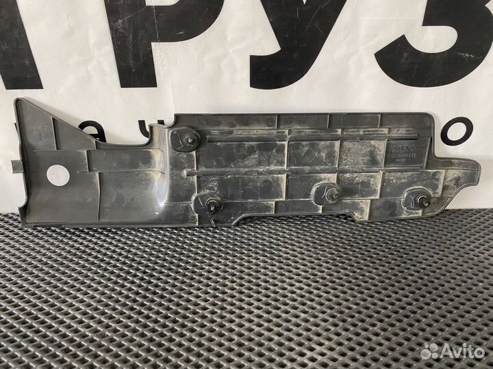 Крышка фары Volvo FH4 82448657