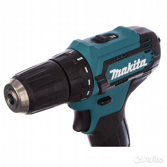 Аккумуляторная дрель-шуруповерт Makita DF333dwae