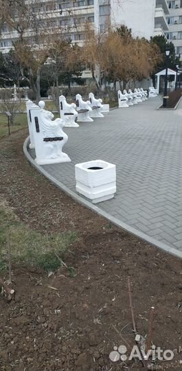 Лавочка Грифон