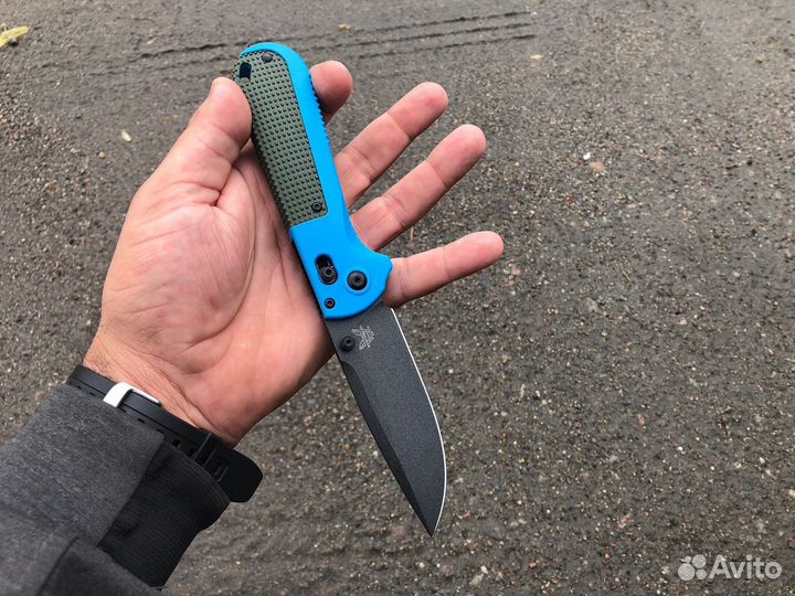 Складной нож Benchmade Redoubt